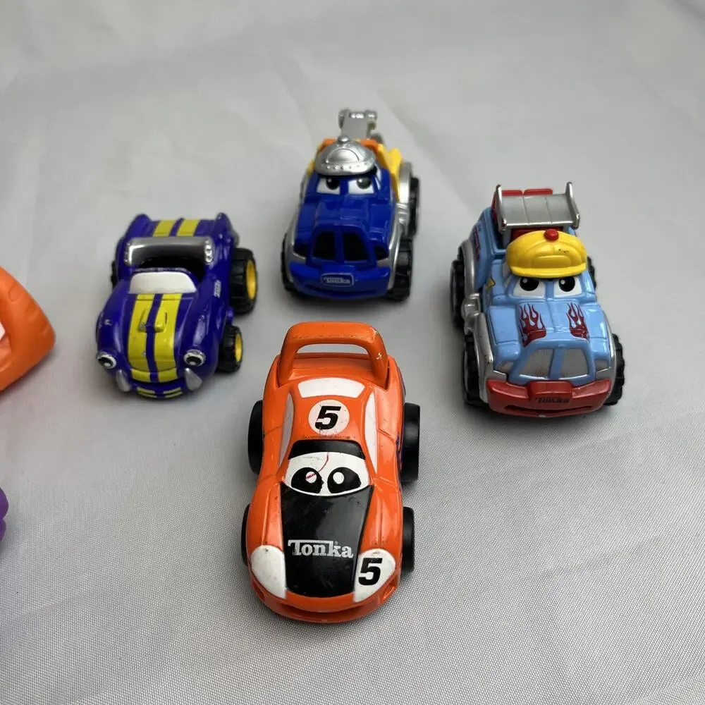 Lot of 8 Tonka CHUCK AND FRIENDS Diecast And Plastic Cars And Trains 2003/2008